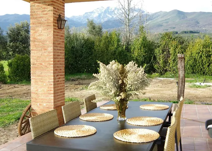 Valle Del Almanzor 펜션 칸델레다