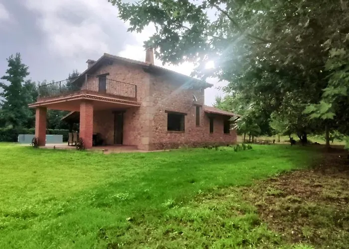 Valle Del Almanzor 펜션 칸델레다